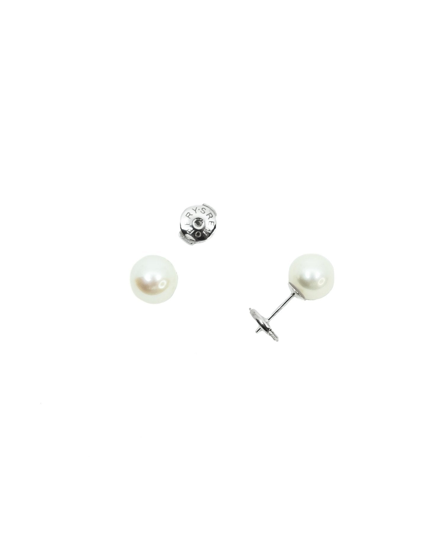 Everyday Pearl Stud Earrings