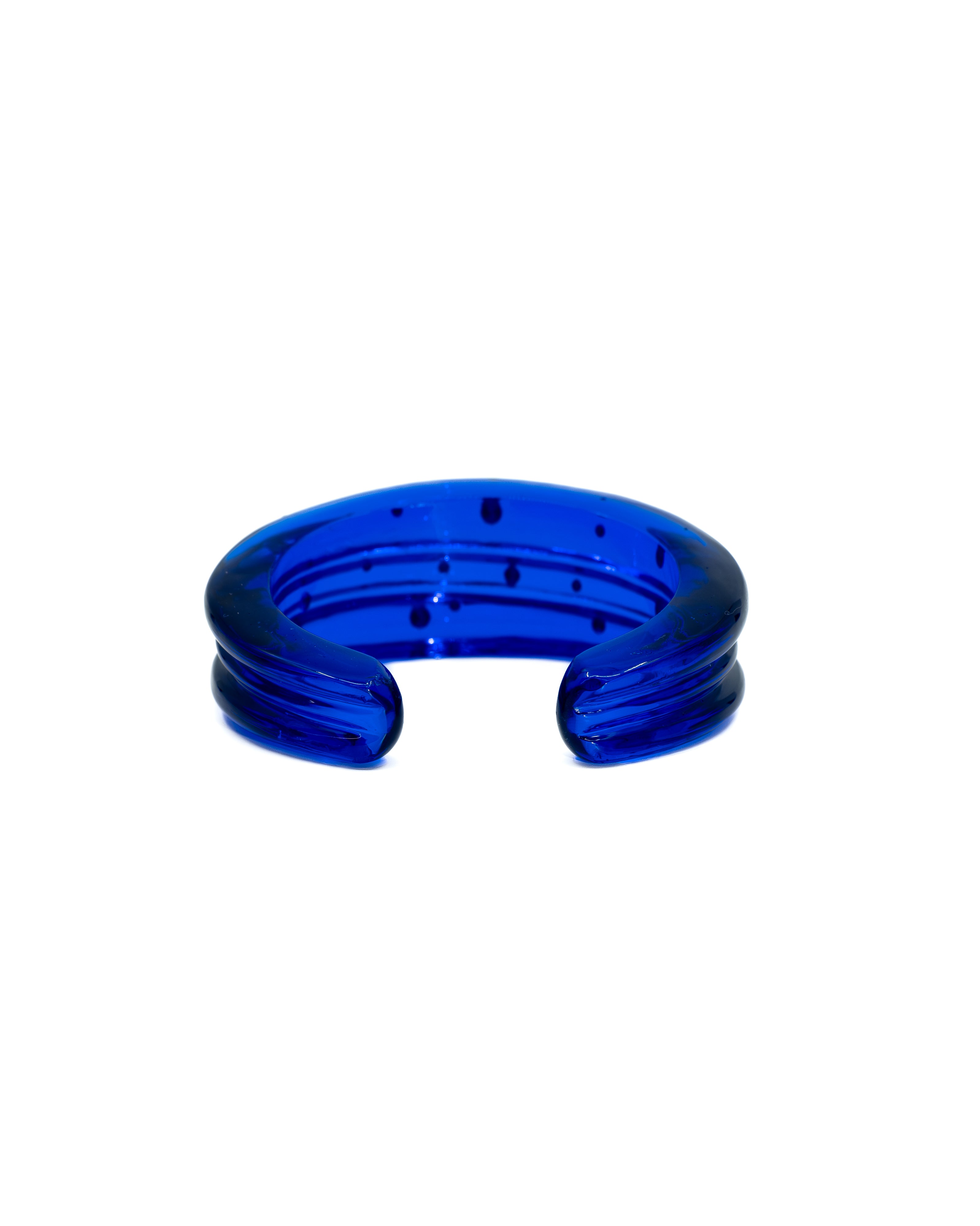 SUN POWERS Resin Cuff Bracelet