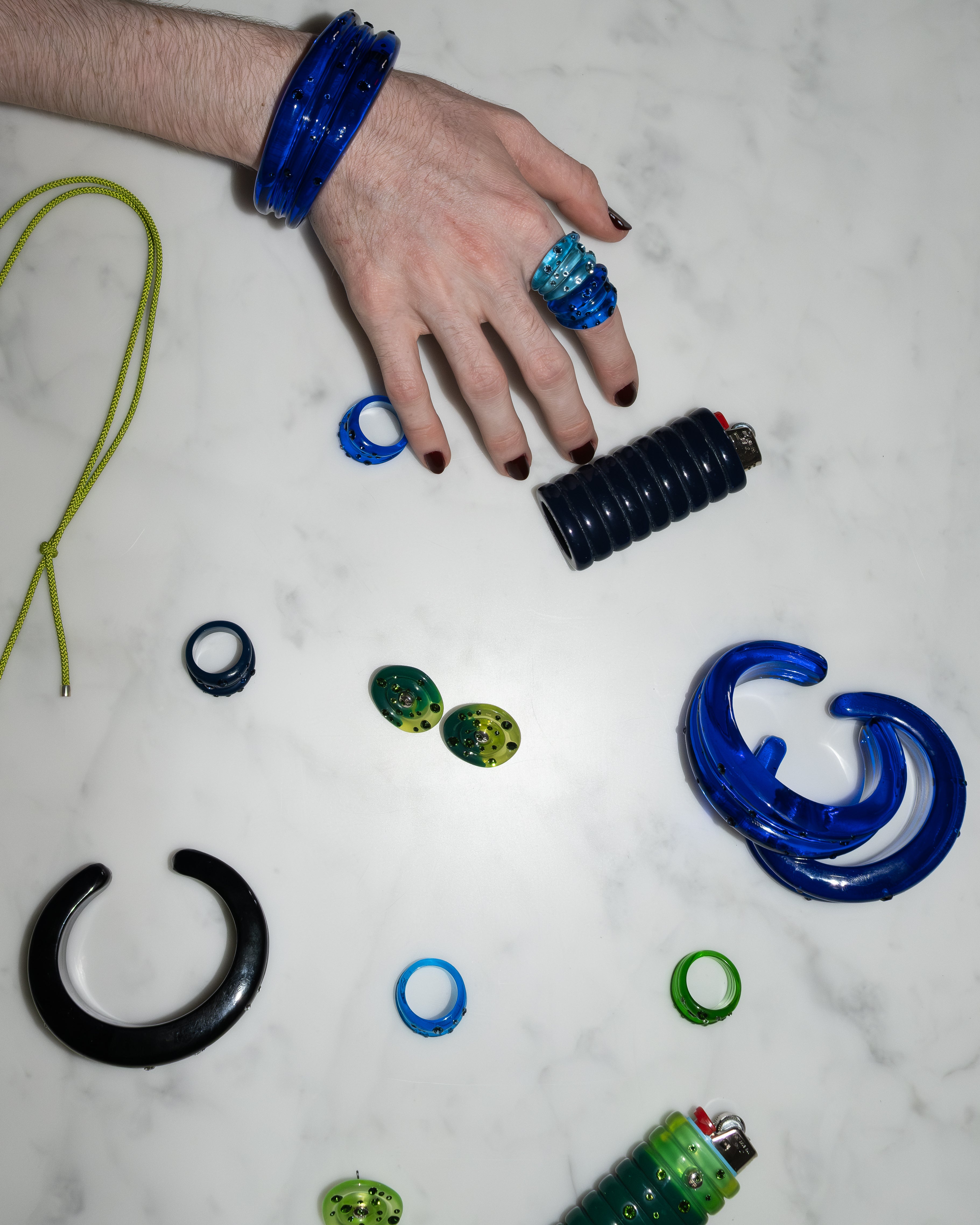 SUN POWERS Resin Cuff Bracelet